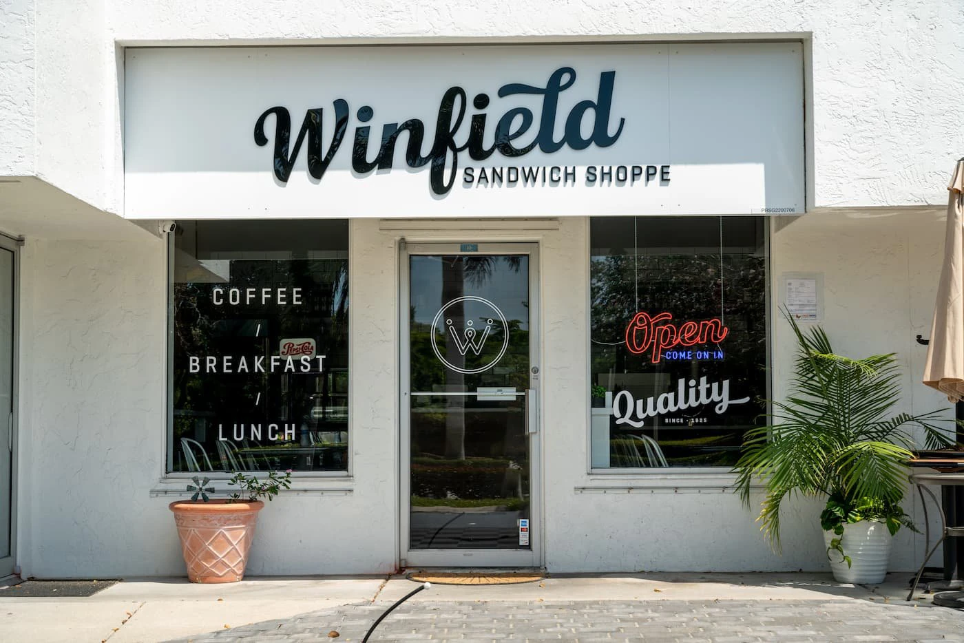 Entrance to Winfield Street Coffee Naples South